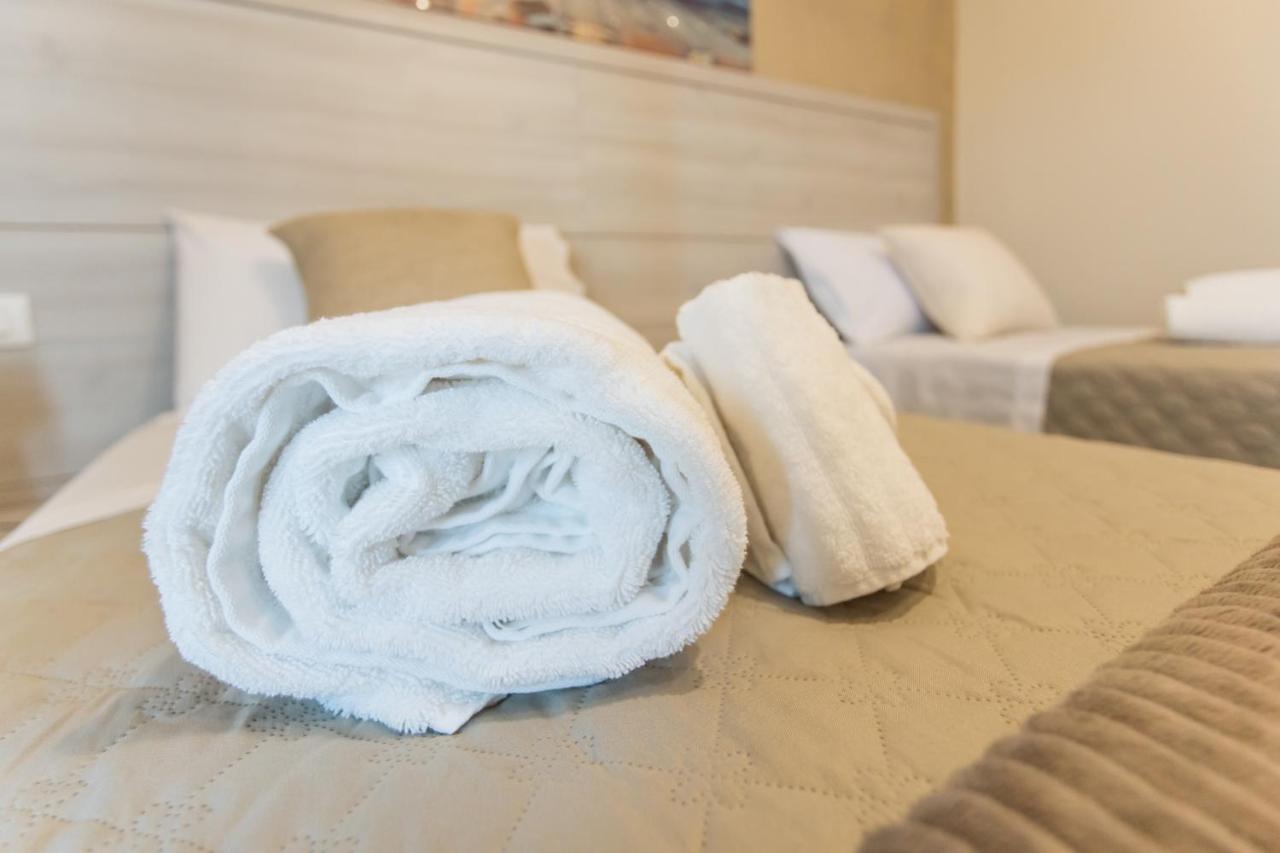 Oasi Perla Del Mare Rooms Aci Castello Luaran gambar
