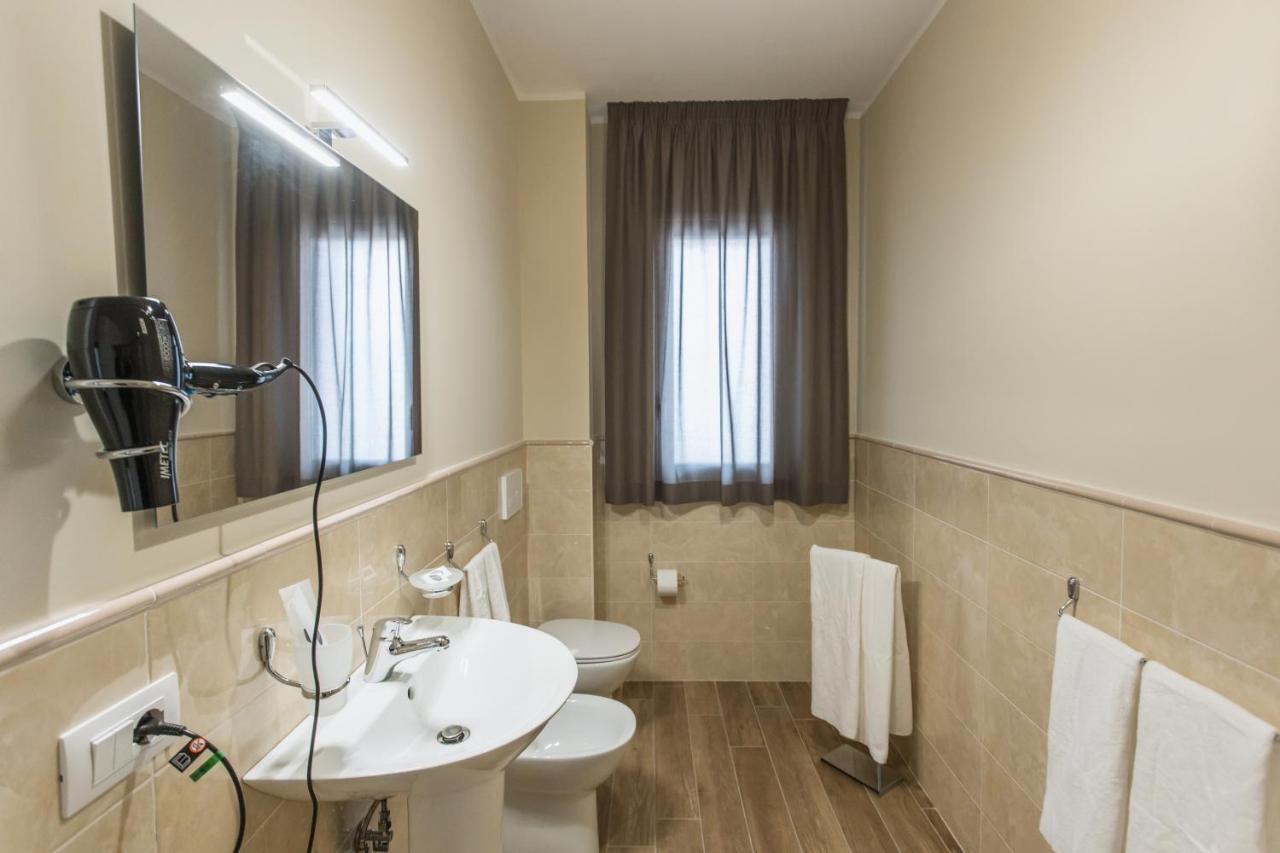 Oasi Perla Del Mare Rooms Aci Castello Luaran gambar
