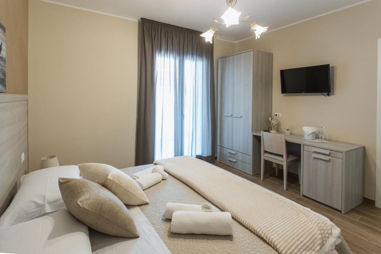Oasi Perla Del Mare Rooms Aci Castello Luaran gambar