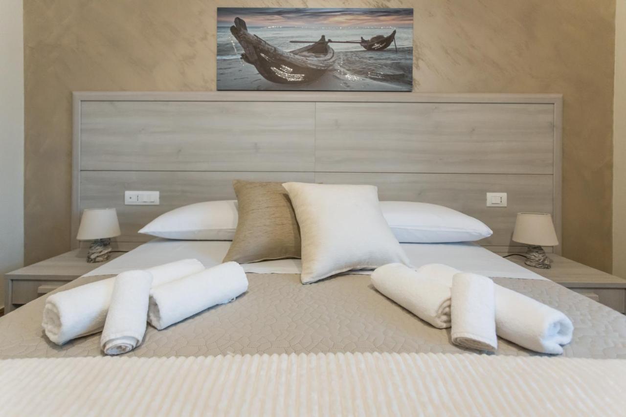 Oasi Perla Del Mare Rooms Aci Castello Luaran gambar