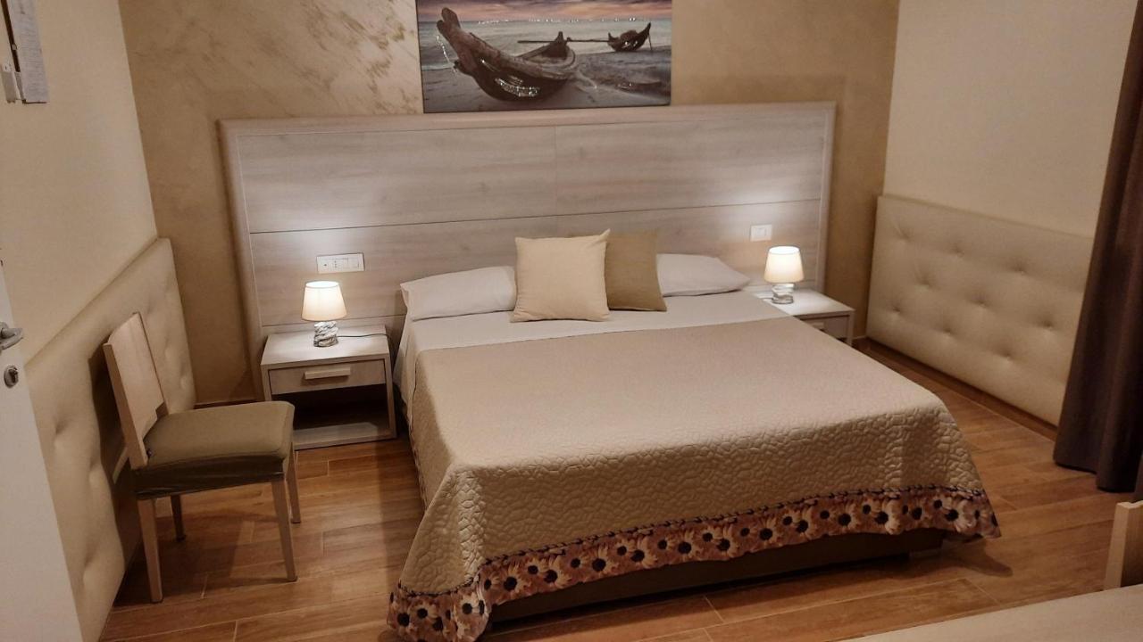 Oasi Perla Del Mare Rooms Aci Castello Luaran gambar