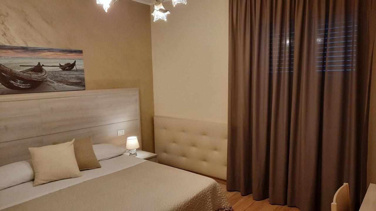 Oasi Perla Del Mare Rooms Aci Castello Luaran gambar